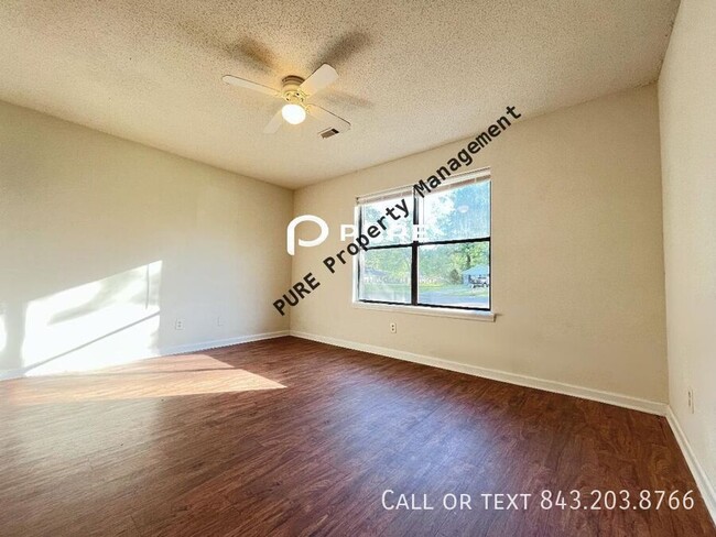 Building Photo - 105 Scaup Ct