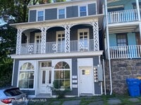Building Photo - 9 Hone St