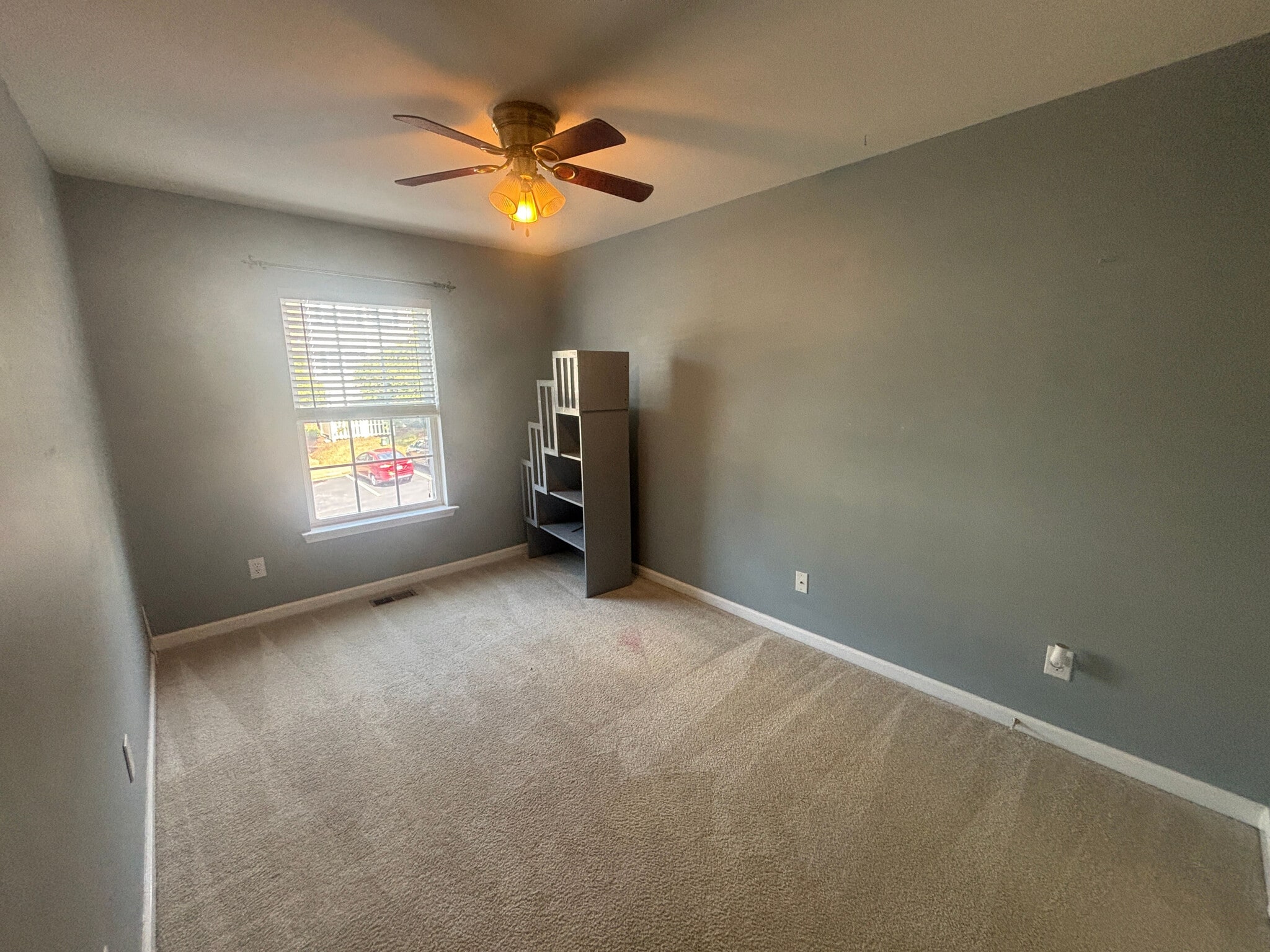 Building Photo - Room in Townhome on Ivory Run Way