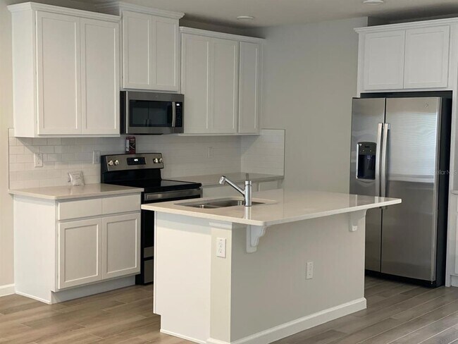 Building Photo - 5004 Prairie Preserve Run