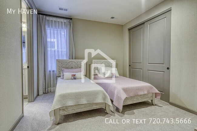 Building Photo - 17237 Parkside Dr N