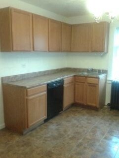 Building Photo - 2724 Pyramid Ave