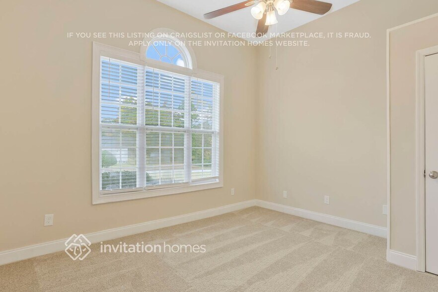 Building Photo - 155 Fullerton Ridge Dr