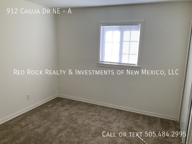 Building Photo - 3 Bedroom home in NE ABQ now available