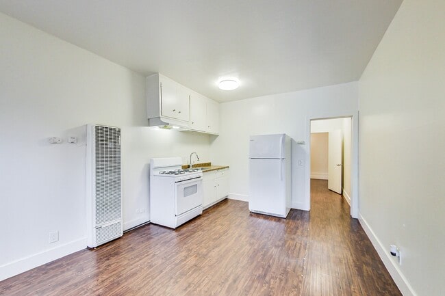 Floorplan - 2000 Linden