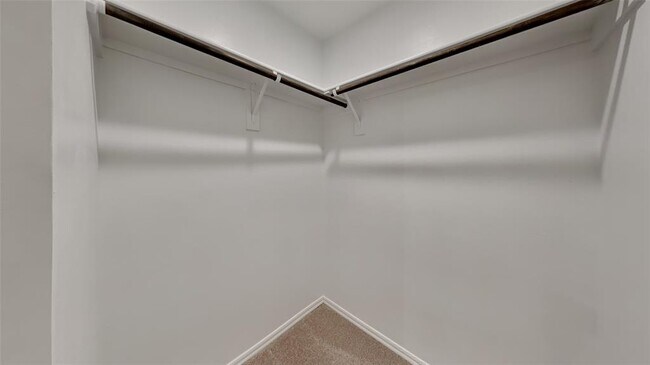 Building Photo - 1840 Wolford Wy