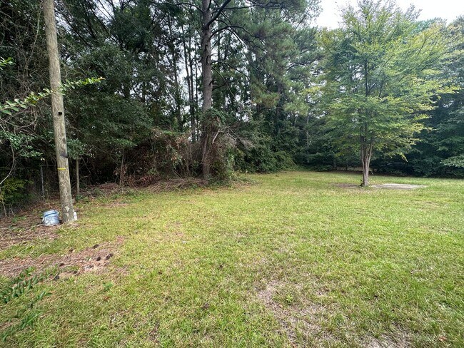 Building Photo - 1814 Newark Ave