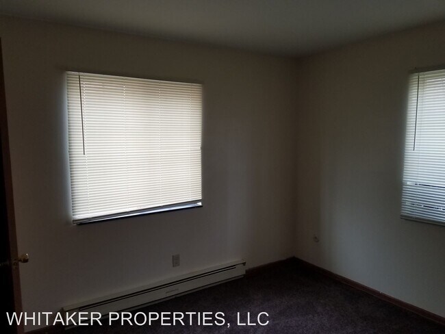 Building Photo - 4843-4865 Northcliff Dr