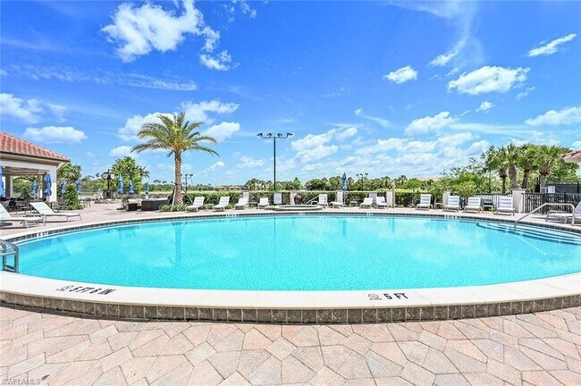 Building Photo - 12237 Toscana Way