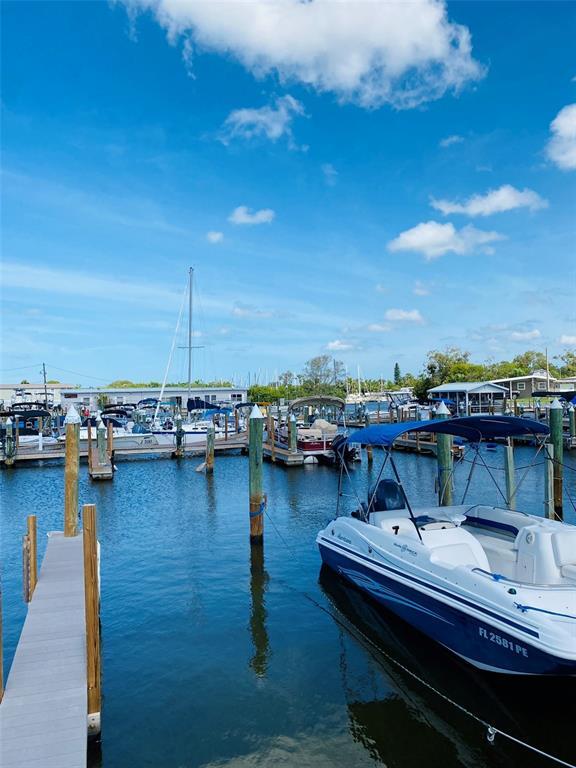 Building Photo - 2305 Bay Dr