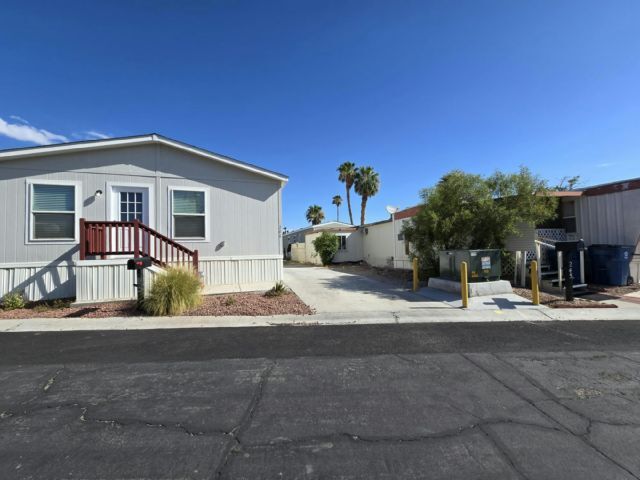 Primary Photo - 1624 Palm St
