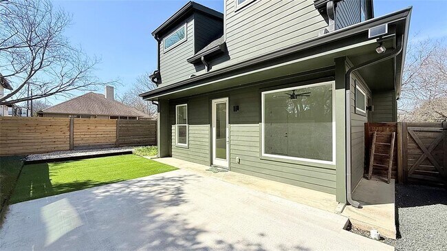 Building Photo - 3417 Elija St