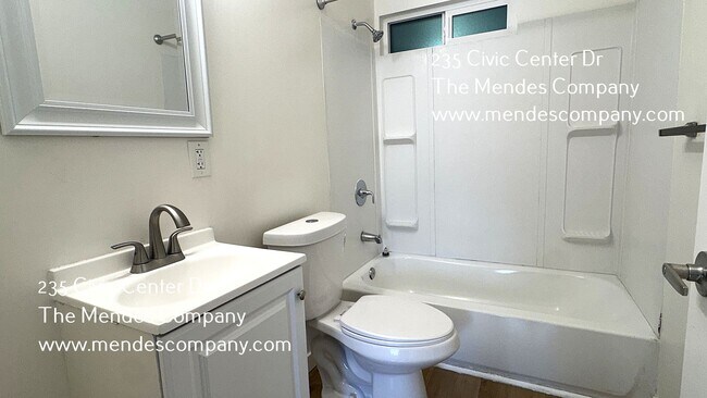 Building Photo - 235 Civic Center Dr.