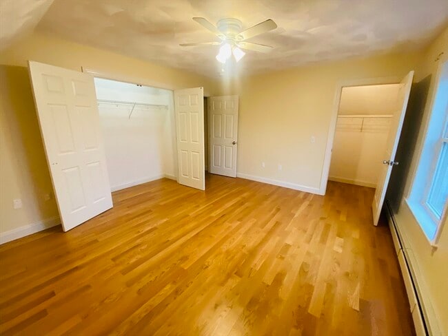 Building Photo - 253 Lynn St