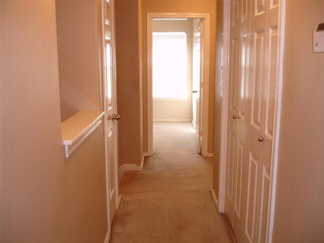 Building Photo - 11843 Keystone Spring Way