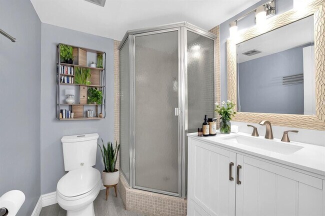 Building Photo - 9355 SW 8th St