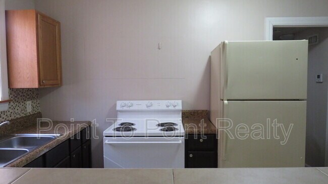 Building Photo - 3337 Post St