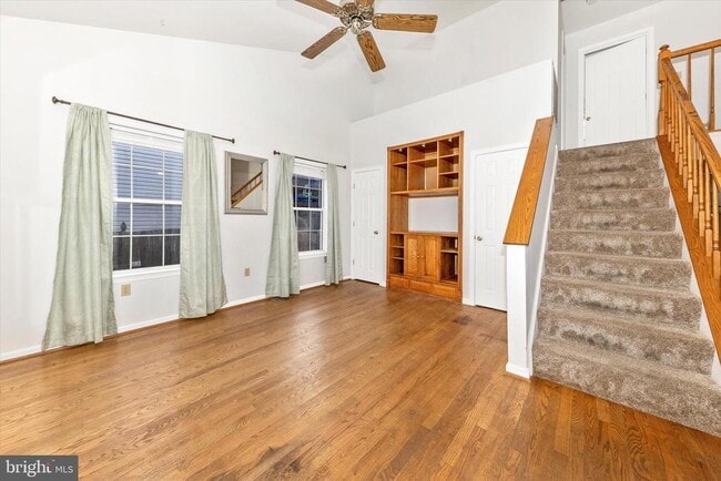 Building Photo - 105 Ridge Ave