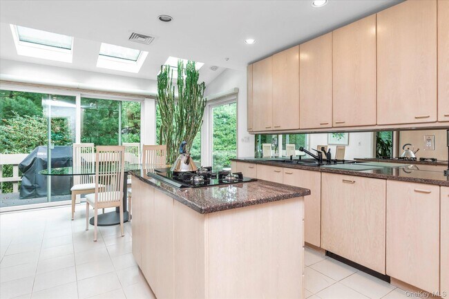 Building Photo - 19 Flamingo Rd