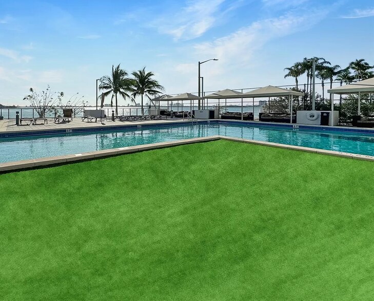 Pool - 600 NE 36th St