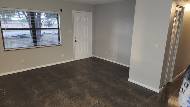 Building Photo - 3379 North Ave