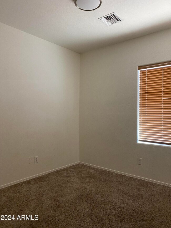 Building Photo - 11634 W Western Ave