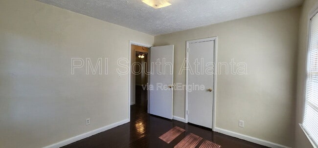 Building Photo - 5573 Cypress Dr