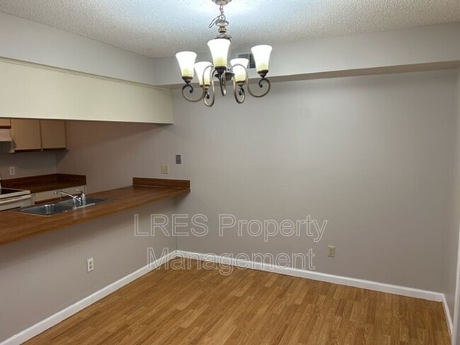 Building Photo - 4562 Lighthouse Cir