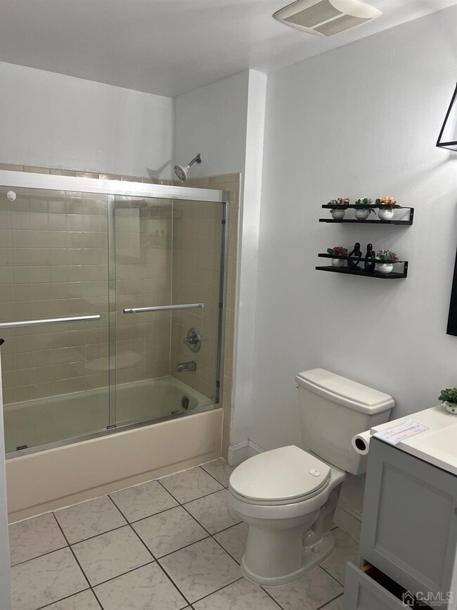 Building Photo - 262 Kempsey Dr