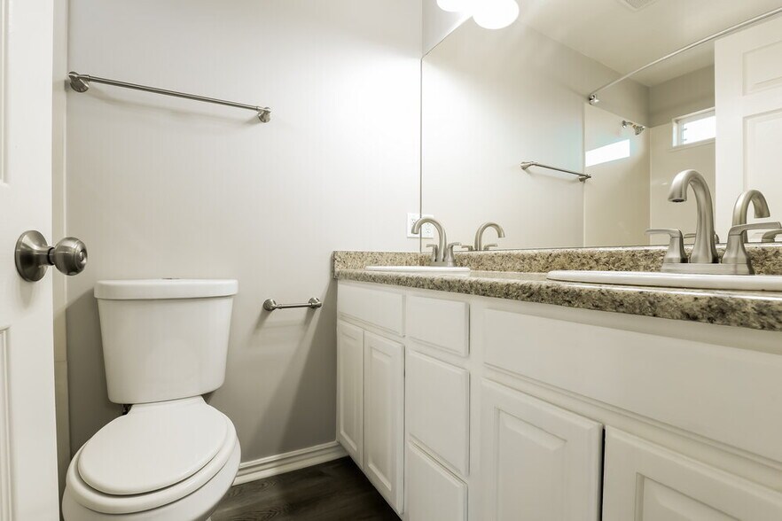 Building Photo - 6824 Yakima Way