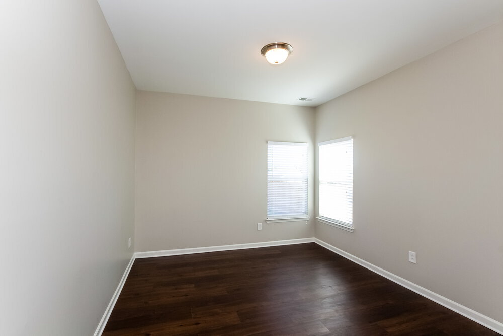 Building Photo - 5013 Broad Leaf Ct