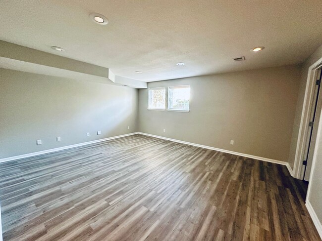 Building Photo - {12382} Fresh Paint and Flooring Throughou...