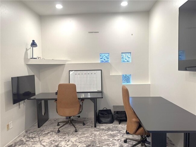 Building Photo - 114 Lindbergh Drive NE