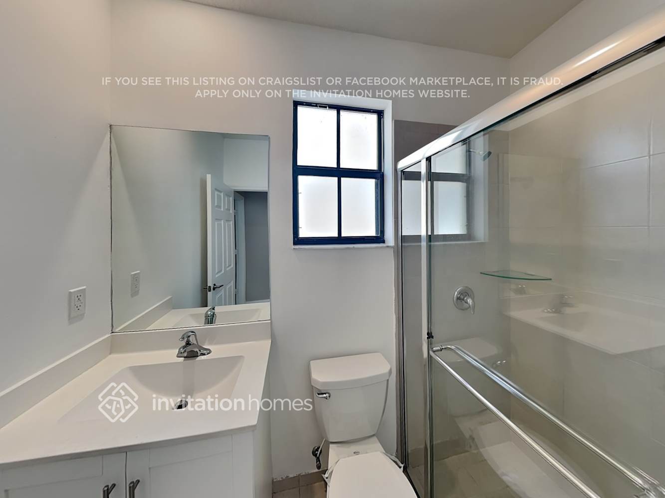 Building Photo - 3445 W 110th St