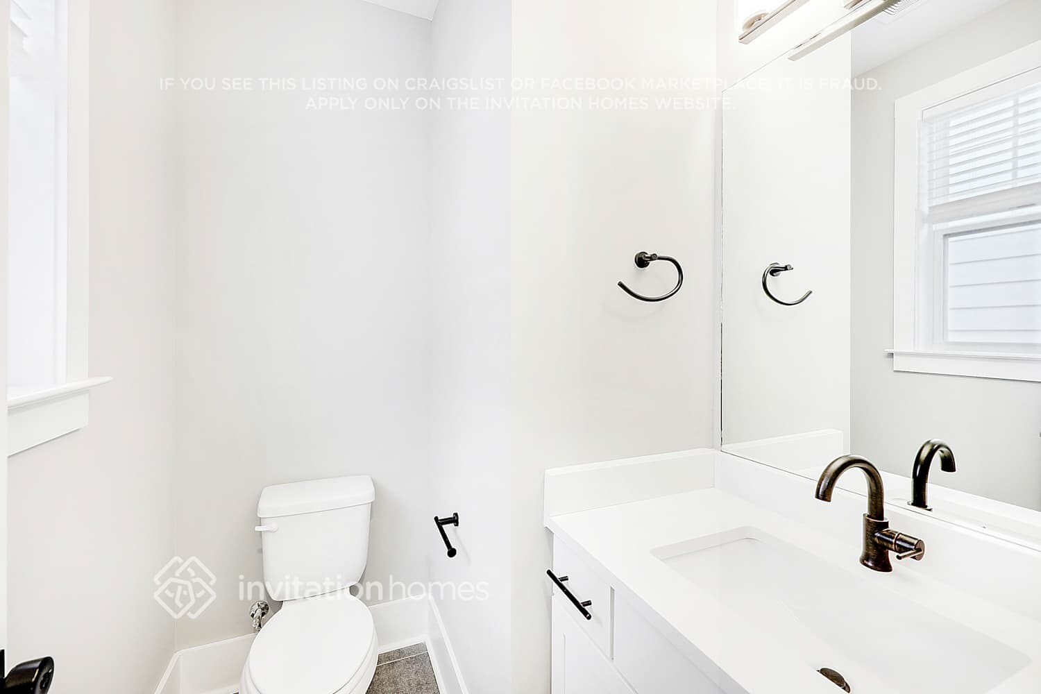 Building Photo - 647 Vernon Ave