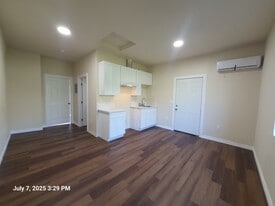 Building Photo - 1221 W 152nd St