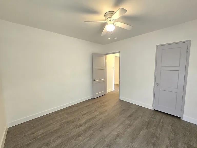 Building Photo - 5710 Vineland Ave