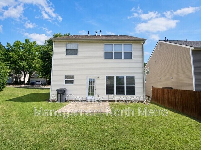 Building Photo - 542 Marsh Lake Rd SE