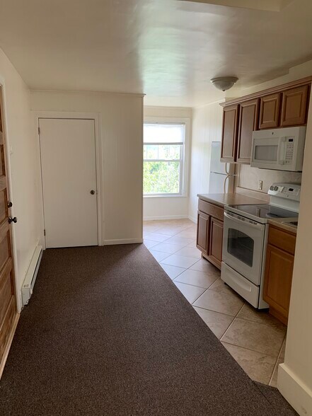 Building Photo - 300 Grampian Blvd