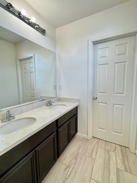 Building Photo - 2544 Tomales Bay Dr