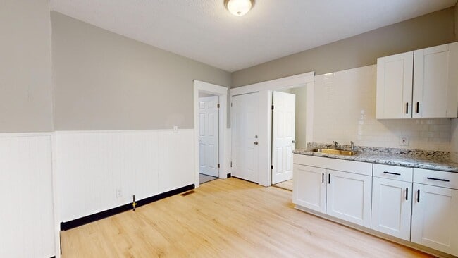 Building Photo - 3465 W.56th