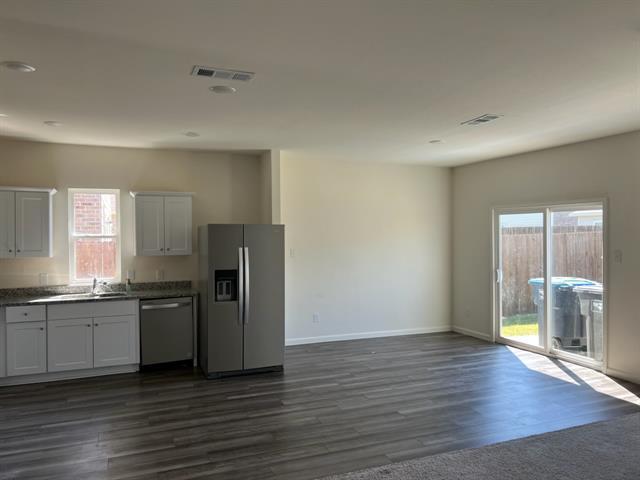 Building Photo - 10304 Rosegreen Ln