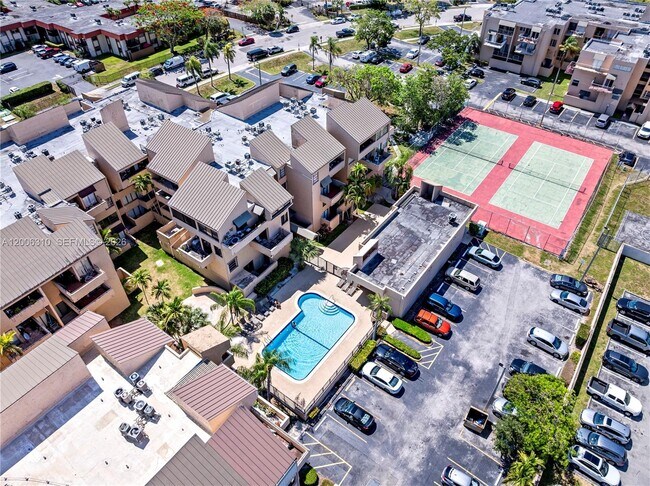 Building Photo - 10500 SW 108th Ave