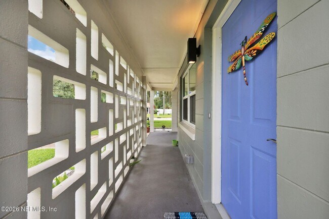 Building Photo - 1104 Boca Grande Ave