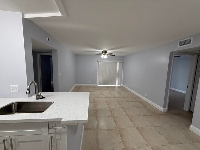 Building Photo - 5760 Rock Island Rd