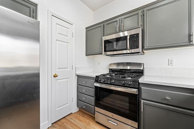 Building Photo - Silverado Ranch: Bright, Open Concept 3/2/2 Home with Downstairs Bedroom & Full Bath, Community Pool