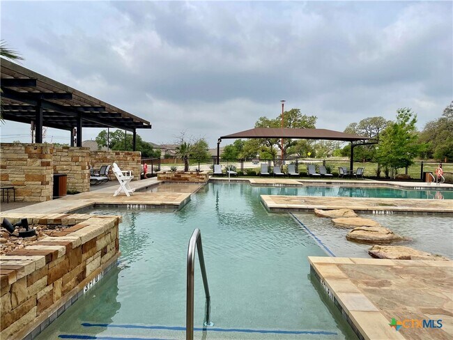 Building Photo - 29653 Spring Copper