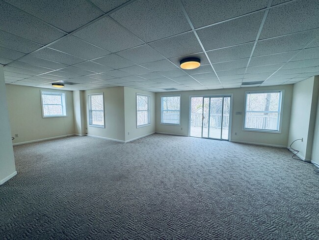 Building Photo - East AVL - Mountain Views and Space Galore!