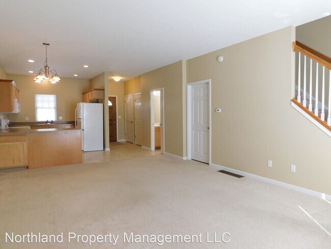 Building Photo - 2 br, 2.5 bath House - 1505 Kent #2