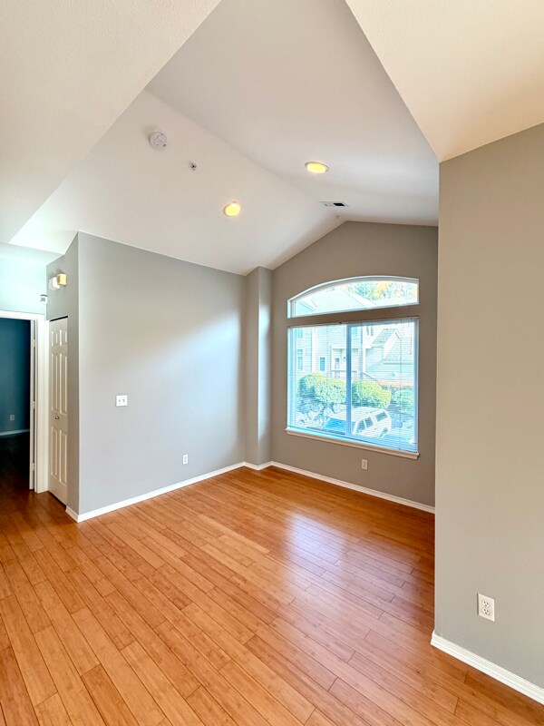 Building Photo - 440 S 51st Ct